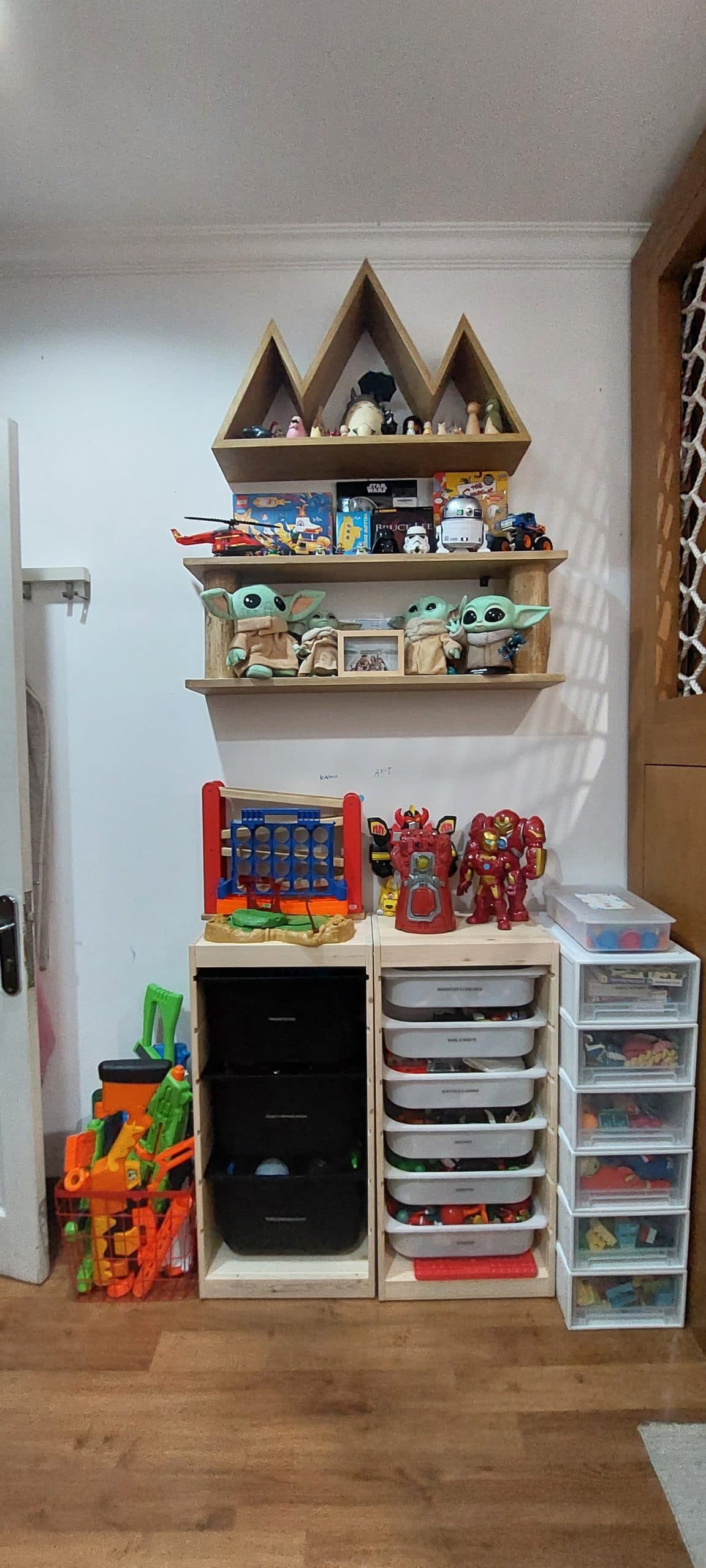 Kamar anak tertata 7