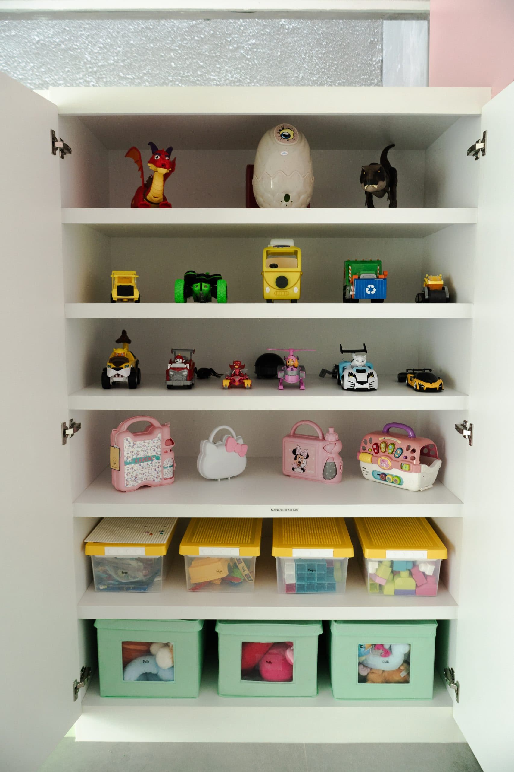 Kamar anak tertata 18