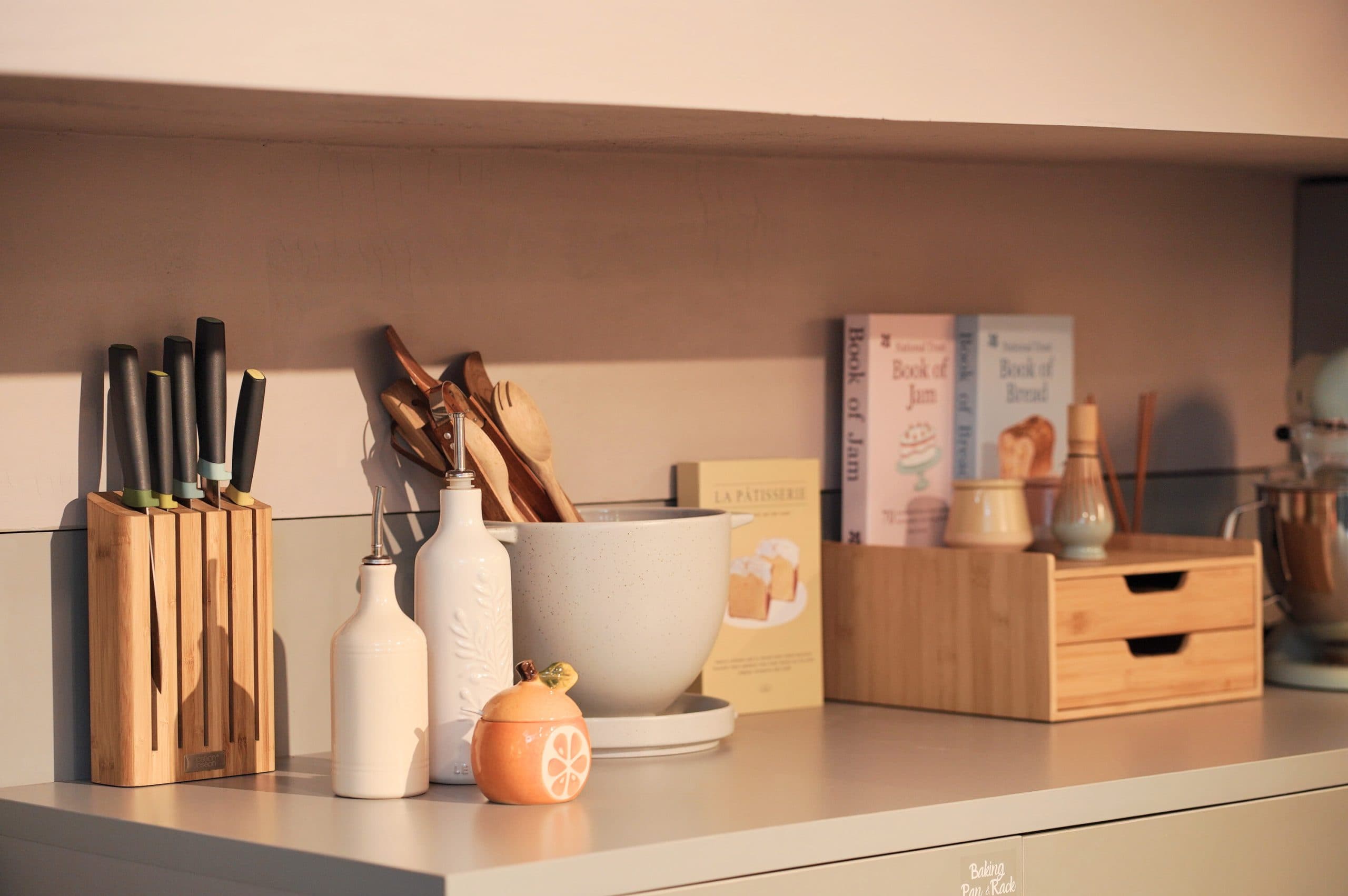 Dapur & pantry tertata 15