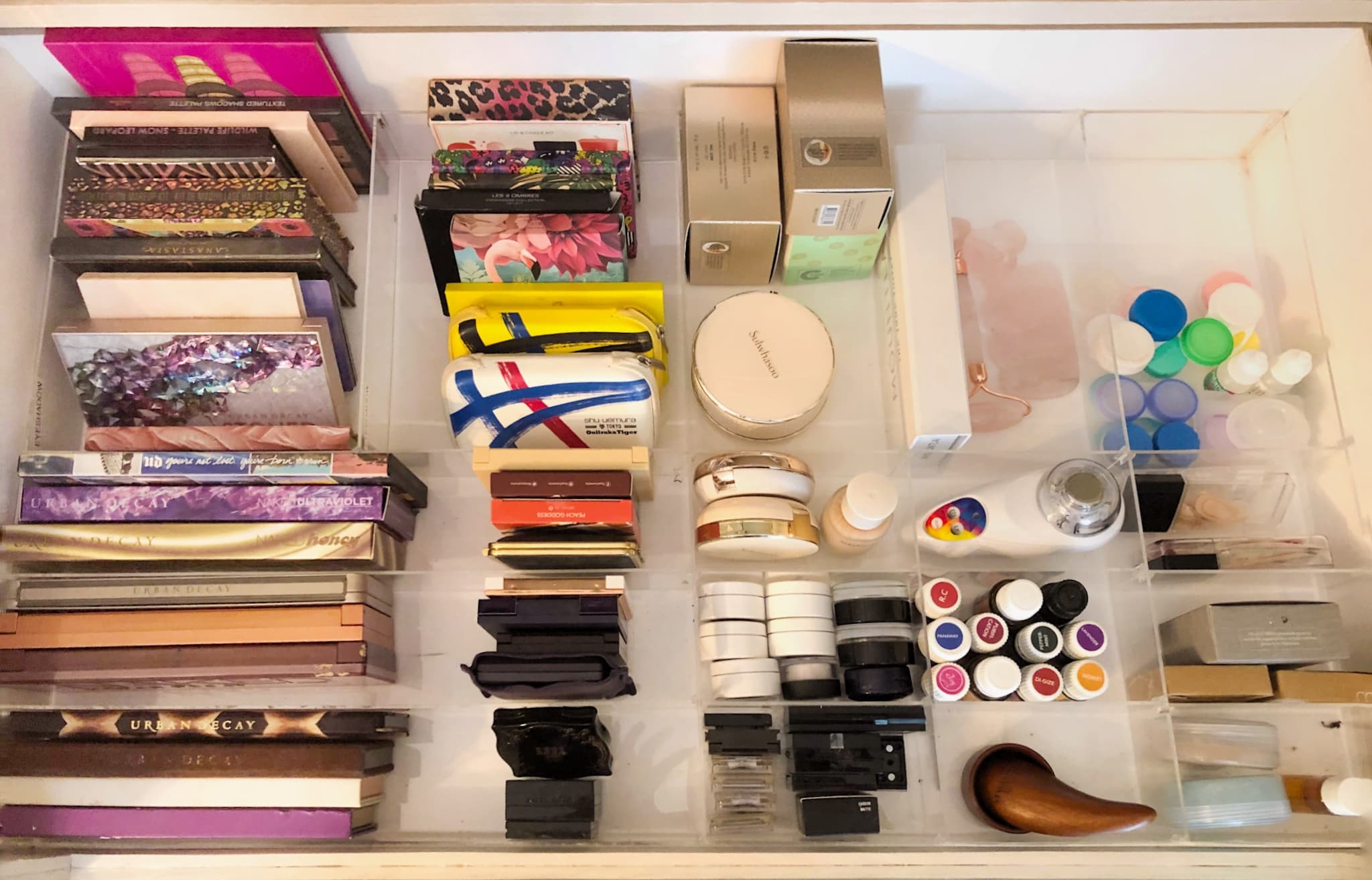 Mycro custom storage acrylic 7