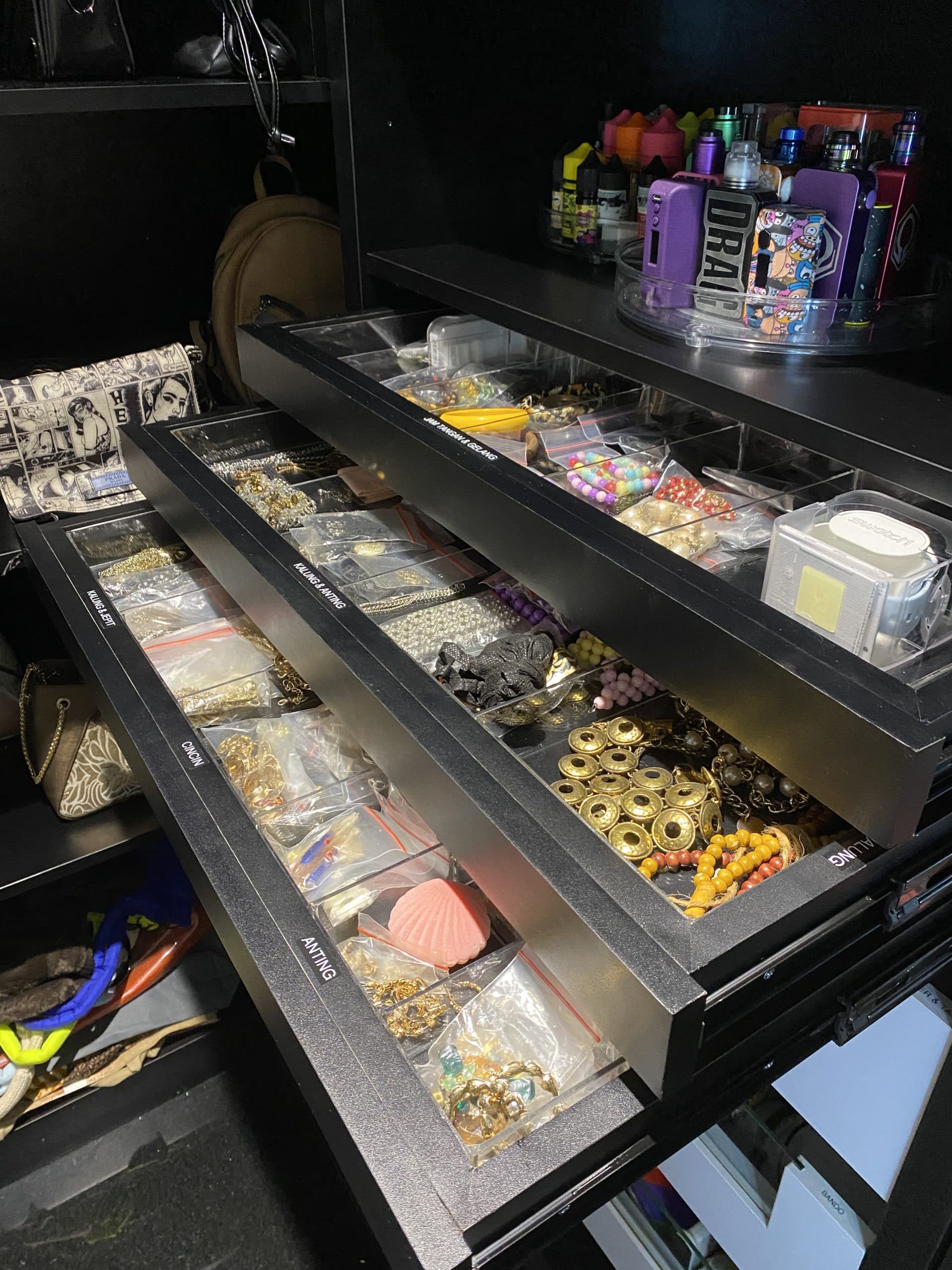 Mycro custom storage kayu 2